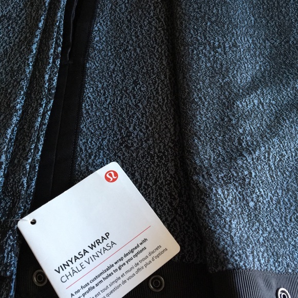 LULULEMON NWT AUTHENTIC VINYASA BLUE & BLACK COZY SOFT VERSATILE WRAP - Picture 9 of 16